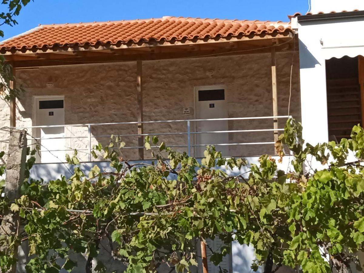 Tolis Rooms Himare Buitenkant foto