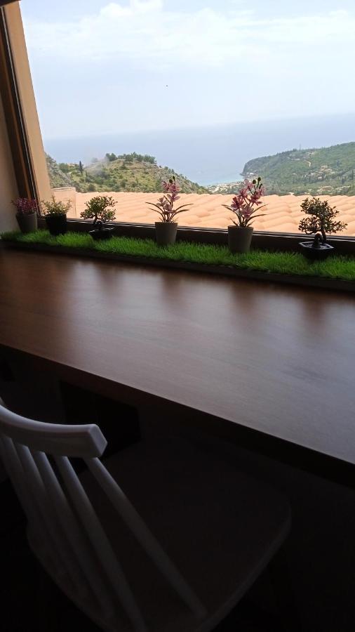 Tolis Rooms Himare Buitenkant foto