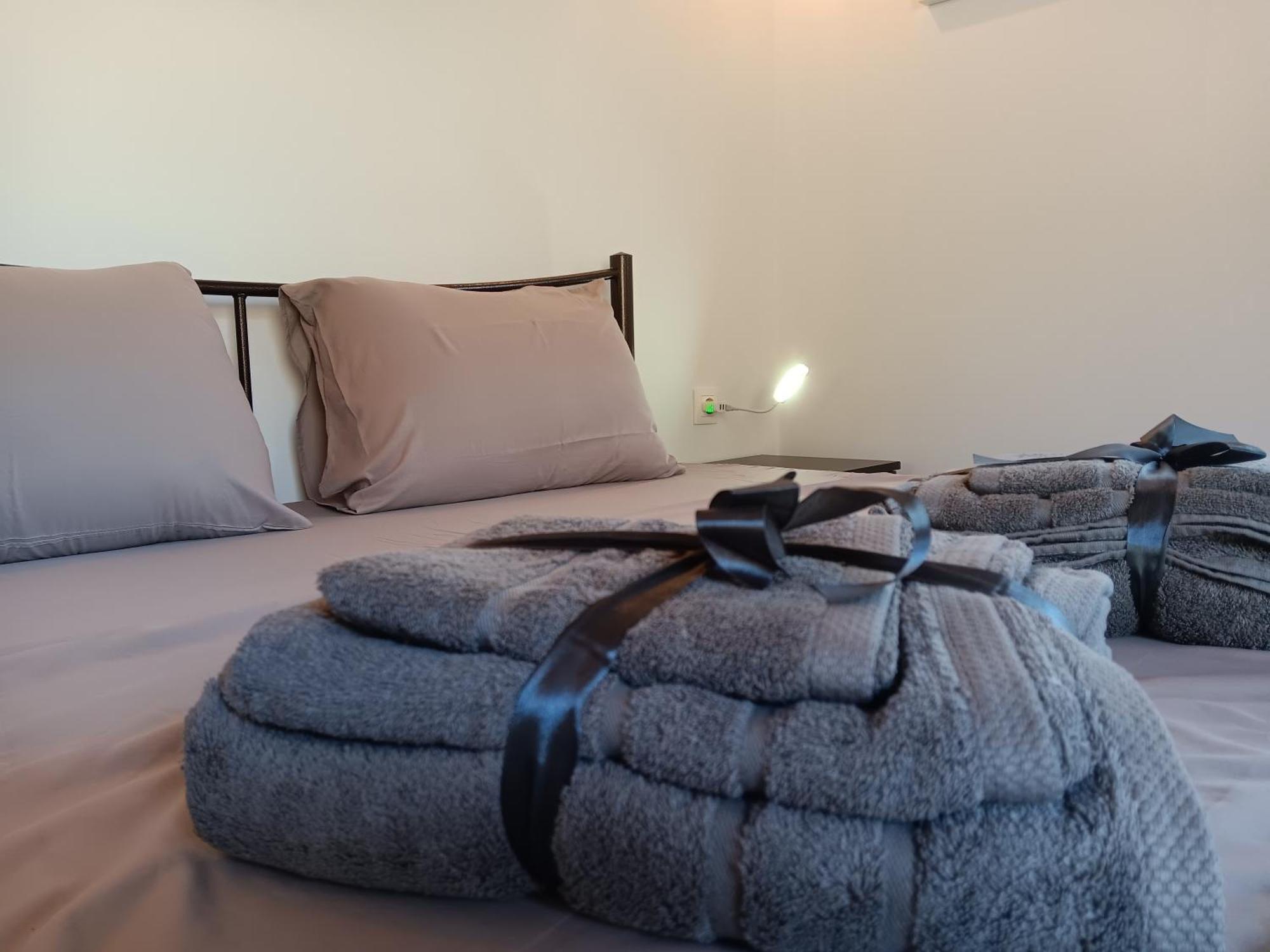 Tolis Rooms Himare Buitenkant foto