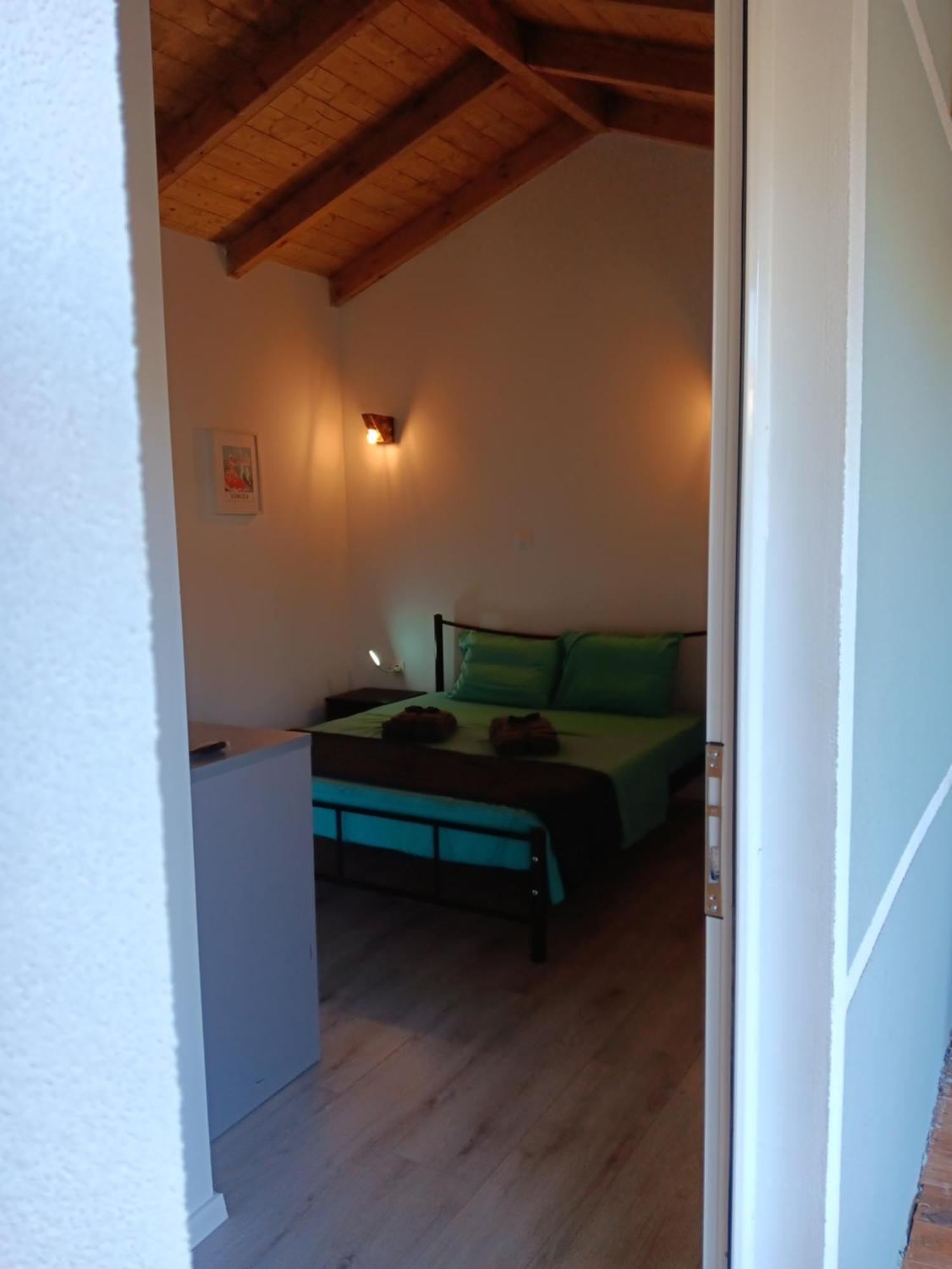 Tolis Rooms Himare Buitenkant foto