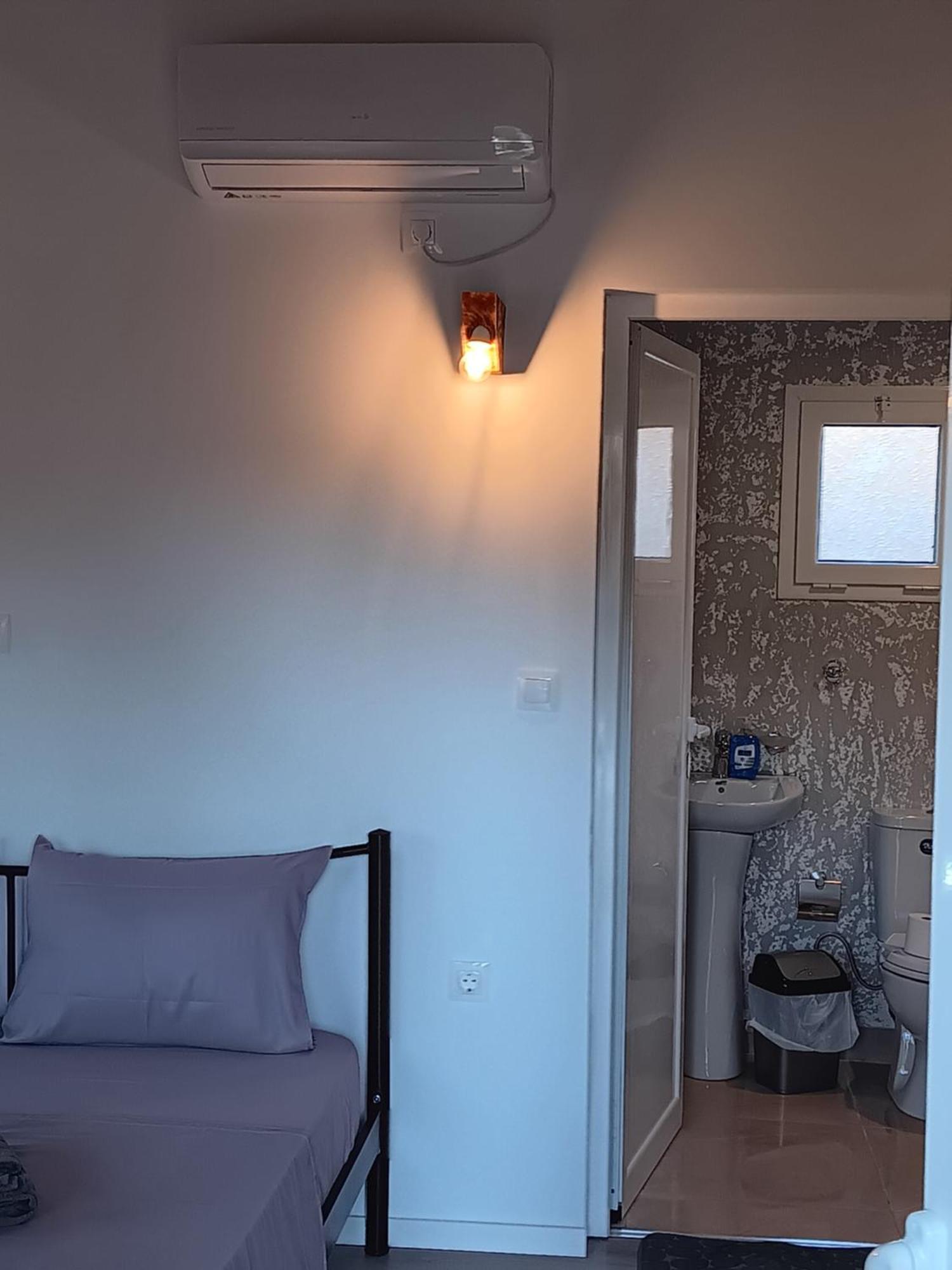 Tolis Rooms Himare Buitenkant foto