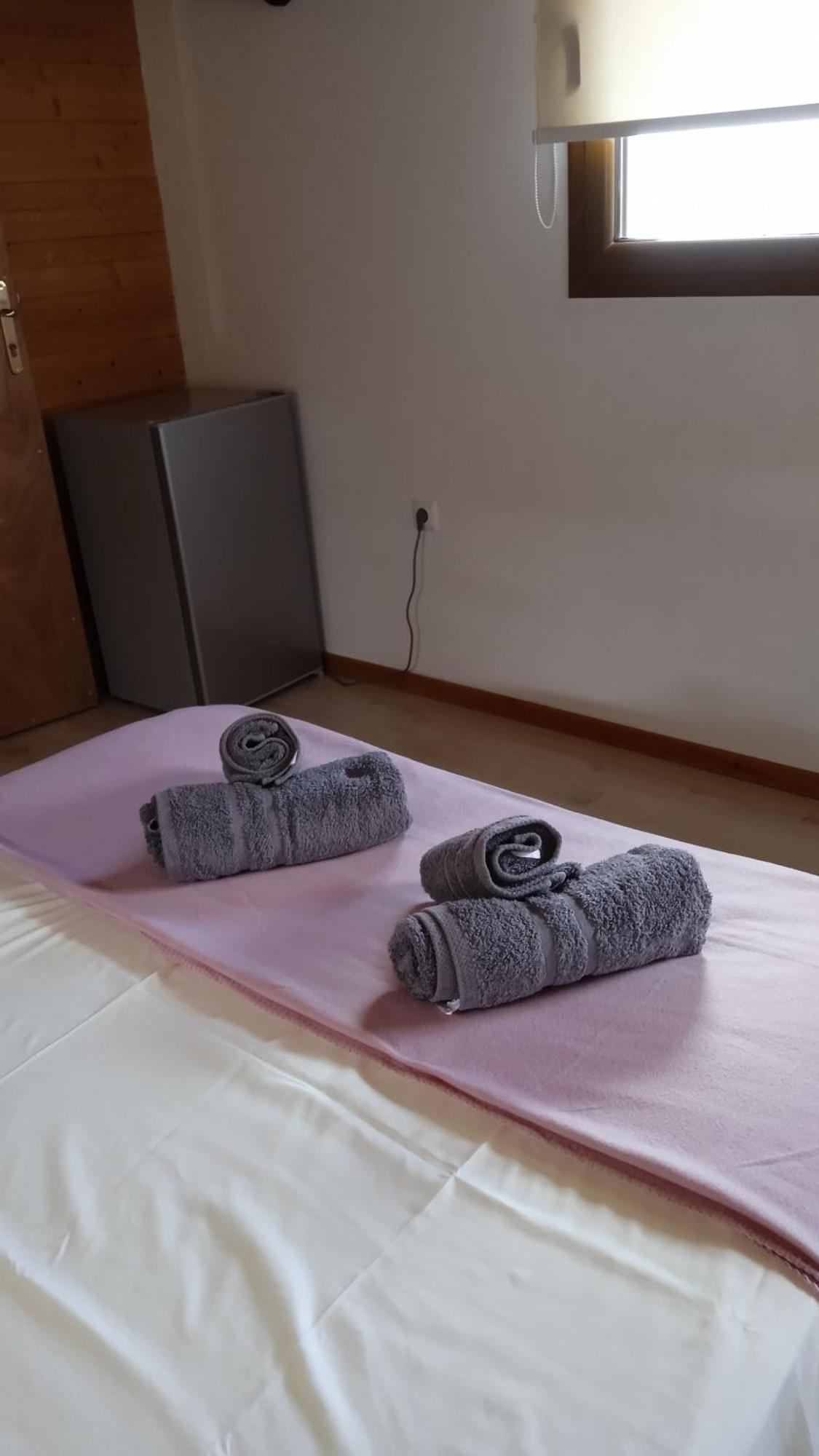 Tolis Rooms Himare Buitenkant foto