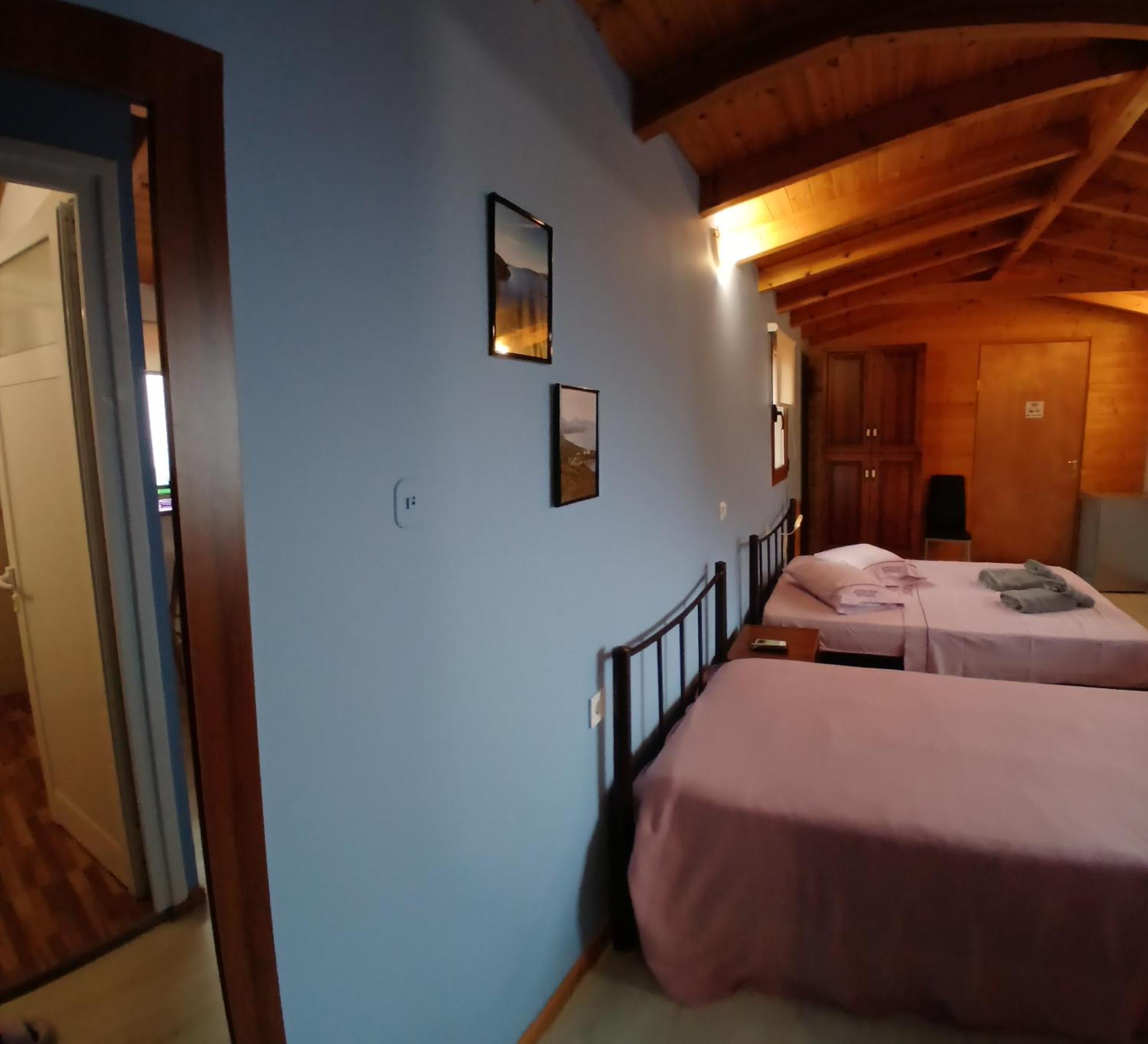 Tolis Rooms Himare Buitenkant foto