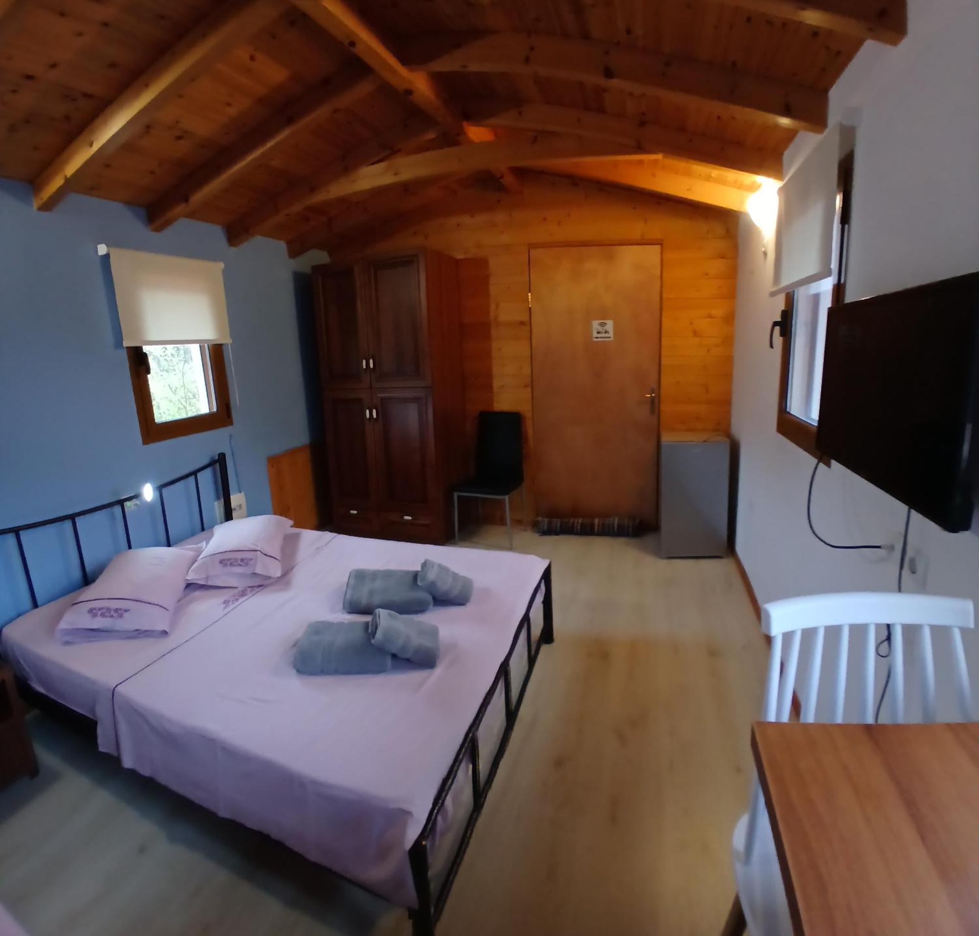Tolis Rooms Himare Buitenkant foto