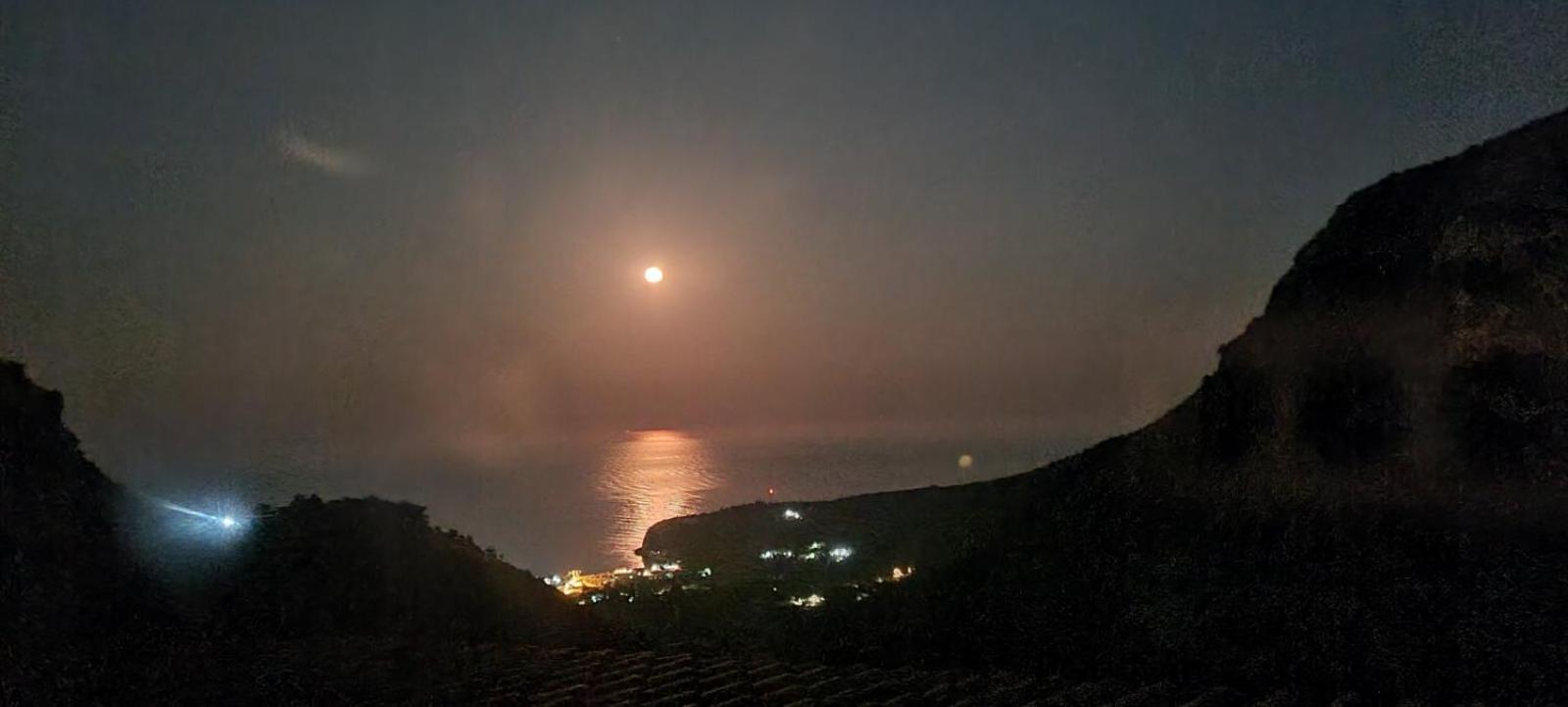 Tolis Rooms Himare Buitenkant foto