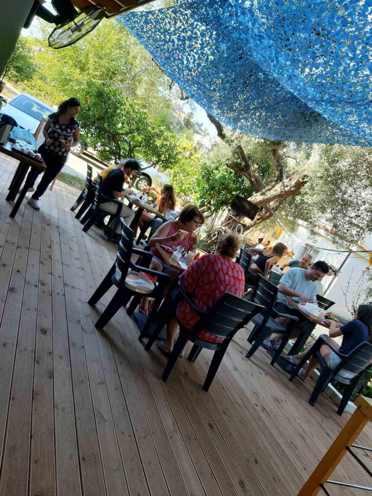 Tolis Rooms Himare Buitenkant foto